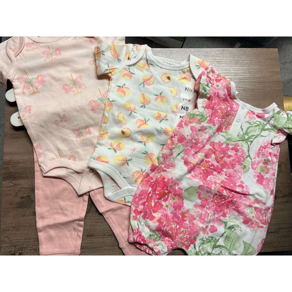 Burt's Bees Baby 4-Piece Organic Cotton Newborn Layette Set
